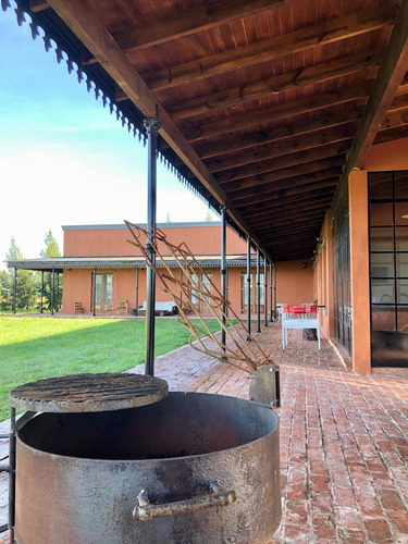 Imagen 19 de 27 de Casona De Campo En Cañuelas / Club De Polo / Eventos Corporativos / Rancho Contento Polo Team