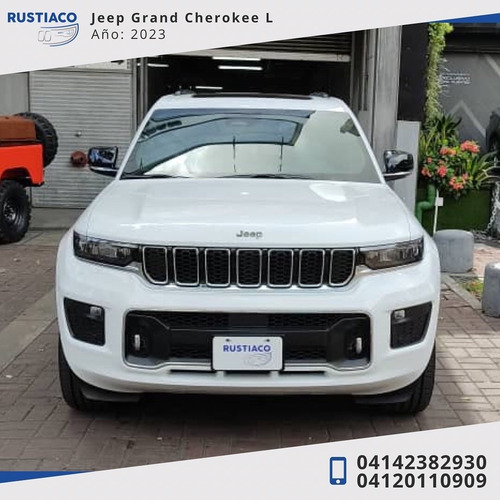 Imagen 2 de 10 de Jeep Grand Cherokee Overland