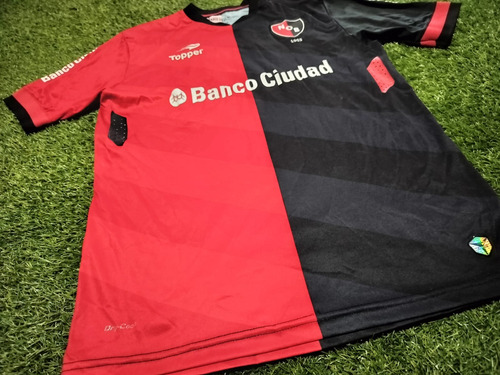 Camiseta Topper Newells Old Boys Talle L - (Usado)