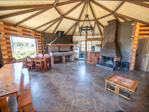 Éxito Turístico En Naturaleza: Hotel Y Cabaña 2.5ha