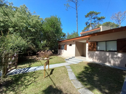 Imagen 1 de 14 de Casa - La Juanita. 3 Dormitorios Y 3 Baños