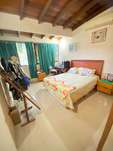 Guatire Town House Doral