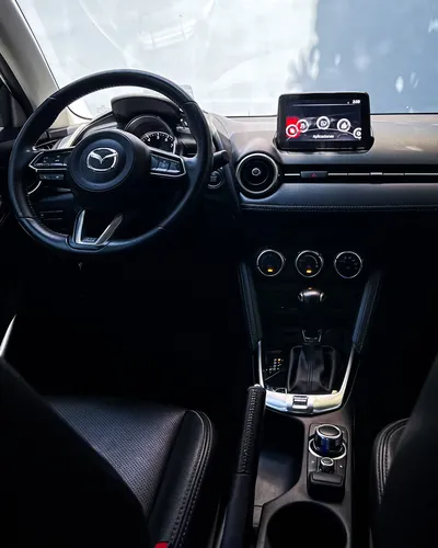 Mazda 2 Grand Touring LX