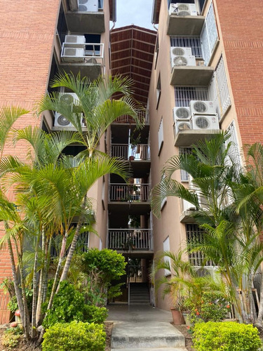 Se Vende Apto En Terrazas Altos De San Pedro 77m2 - 3h/2b/1p