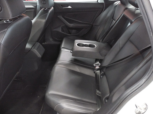 Imagen 6 de 14 de Vw Jetta R-line 2019 Blanco Garantia