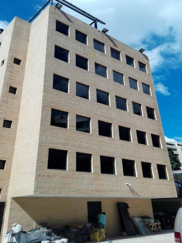 Se Vende Edificio Remodelado 1220m2 Las Mercedes