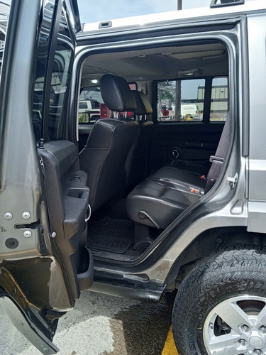 Jeep Commander