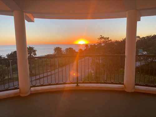 Imagen 2 de 14 de Alquilo En Ex Hotel La Floresta Con La Mejor Vista Al Mar!