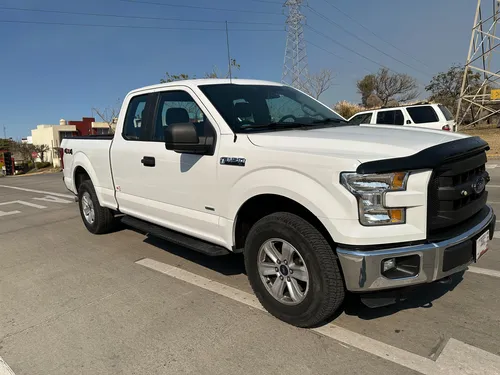 Ford F-150 3.5 Cabina y Media V6 4x4