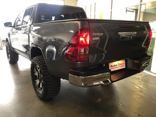 Toyota Hilux 2.8 Cd Srx 177cv 4x2