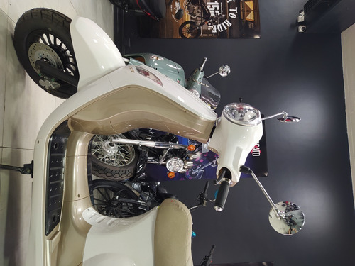 Imagen 21 de 25 de Scooter Vintage Exclusive 150 No Vespa Tienda Zanella Z Sur