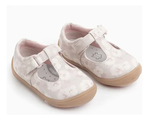 Zapato Reina Colloky Rosado, Primeros Pasos