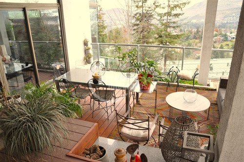 Casa En Venta De 5 Dorm. En Lo Barnechea Oportunidad !!