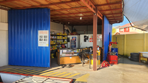 Local Y Establecimiento Comercial De Lubricentro En Talca.