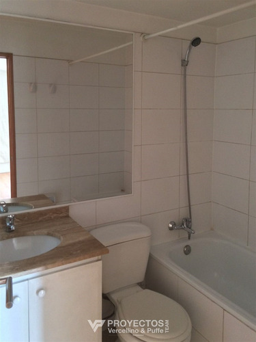 Depto. En Arriendo 2 Dorm. 2 B. A Pasos Del Portal La Dehesa