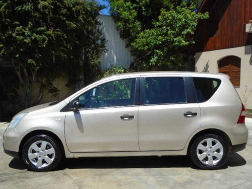 Nissan Livina S 1.8 16v Flex Automática