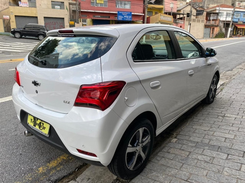 Imagem 7 de 12 de Gm Onix Ltz 1.4 Automatico 2018 Flex Completo Couro Midia