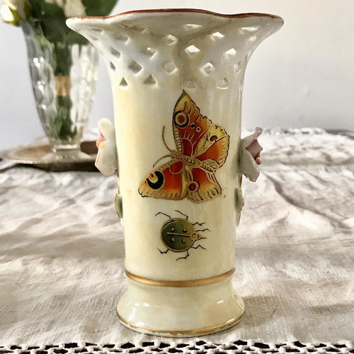Antiguo Florerito De Porcelana Europea