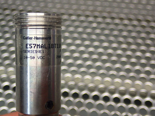 Cutler-hammer E57mal18t110eb1 Ser E1 Sensor 10-50vdc New Zza