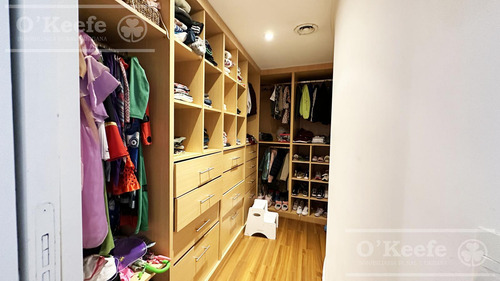 Imagen 30 de 30 de Casa En Venta De Categoría De Seis Ambientes En Abril Club De Campo