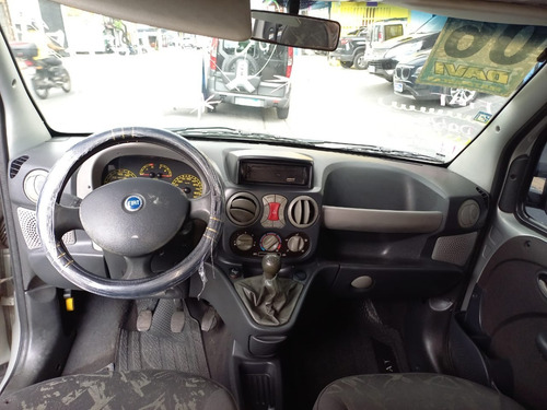 Imagem 7 de 9 de Fiat Doblo
