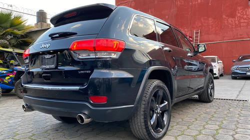 Jeep Grand Cherokee 5.7 Limited Lujo 4x2 Mt
