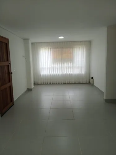 Apartamento En La Inferior Con Los Parra (poblado)