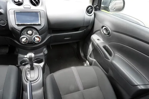 Nissan Versa 1.6 Drive