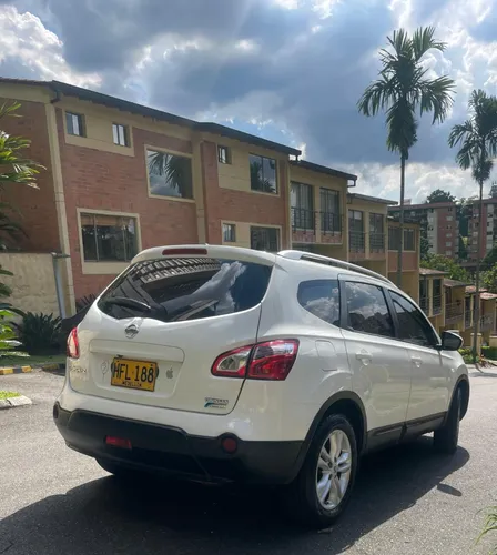 Nissan Qashqai 2.0l 4wd +2 4x2