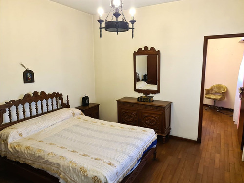 Chalet Estilo Español 5 Amb. En Piñeyro-avellaneda
