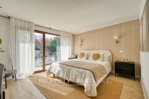 Cómodo Townhouse, Con Excelente Ubicación