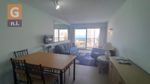 Apartamento En Punta Del Este (playa Brava)