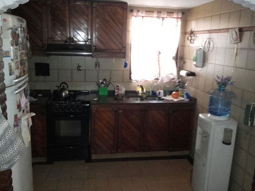 Imagen 4 de 8 de Vendo Hermoso Chalet En Una Excelente Zona De Quilmes!!