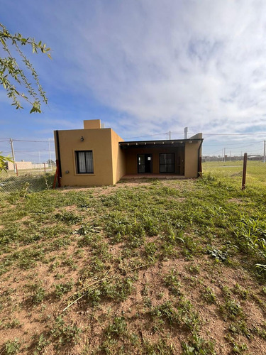 Casa A Estrenar 2 Dormpitorios, Jardines De Esther