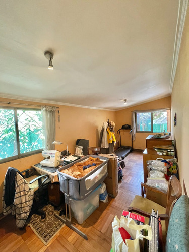 Oportunidad! En Amplio Terreno 370 M2, Manquehue N. - Video!