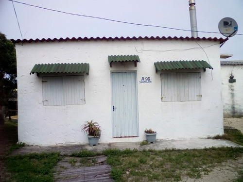 Casa En Venta En Aguas Dulces,  Rocha, Uruguay. 