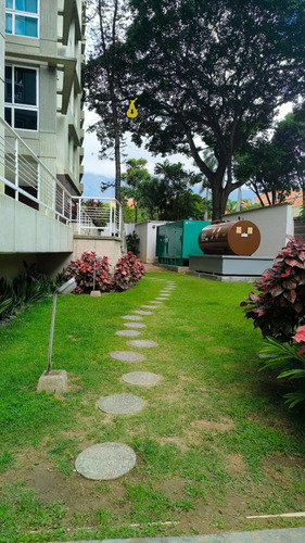 Alquiler / Campo Alegre/ 3 Habitaciones/ 3 Baños / Aquiler $ 2900