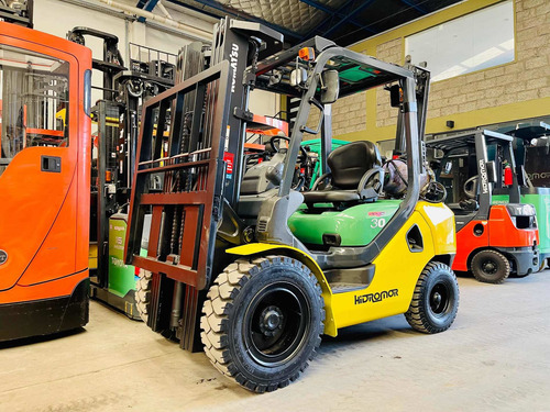 Imagen 8 de 9 de Autoelevador Komatsu 3tn, Torre Triple/desplazador, Garantia