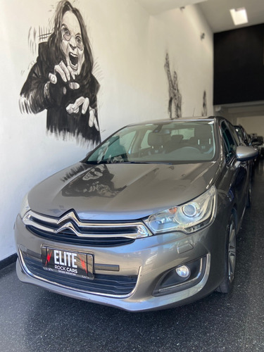 Imagen 4 de 25 de Citroen C4 Lounge Feel Pack 10 Años 1.6 Hdi 2018