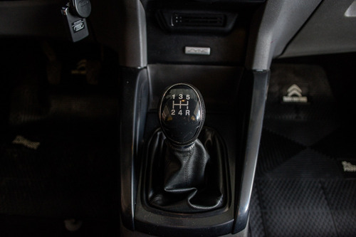 Imagen 8 de 24 de Ford Ecosport 2016 1.6 S 110cv 4x2 Aa445 Nv