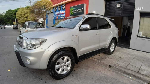 Toyota Sw4 3.0 I Srv At C/cuero 4x4 (2009) 2010