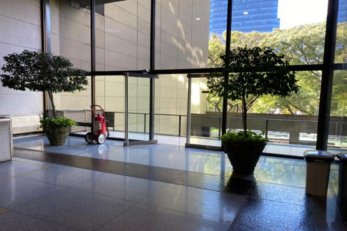 Imagen 2 de 15 de Edificio Chacofi I - Excelente Ubicación | Planta Libre En Buen Estado