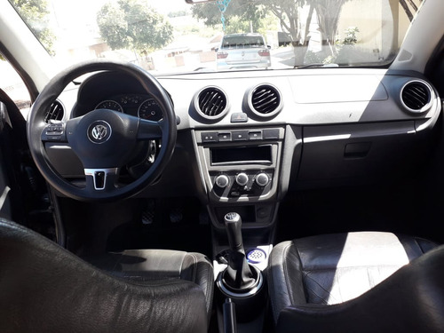 Volkswagen Voyage 2012