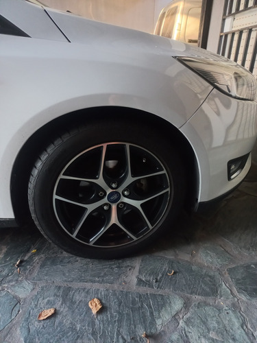 Ford Focus III 2.0 Se Plus Mt
