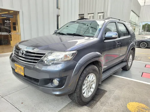 Toyota Fortuner 2.7l 4x2