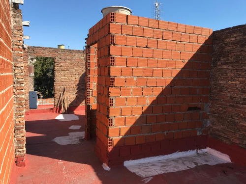 Imagen 13 de 14 de Casa - Venta - La Tablada - 4 Ambientes Con Garaje