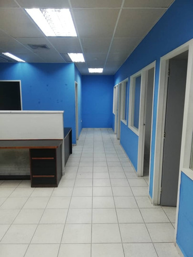 Imagen 6 de 11 de Johanna Castillo Alquila 04145951217 Galpon Zona Ind Norte Conj Cerrado