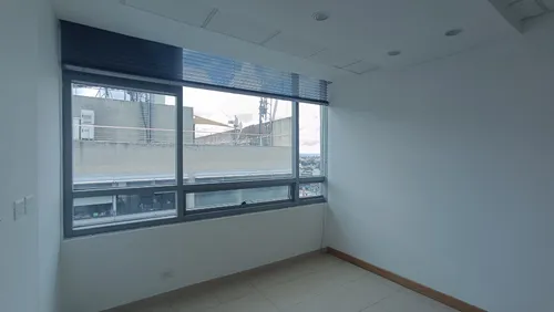 Oficina En Arriendo/venta En Chico Norte Iii. Cod A1105062