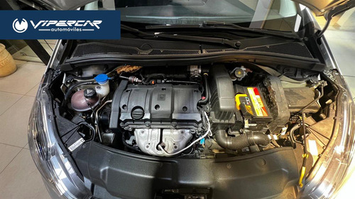 Peugeot 208 allure 1.6 manual