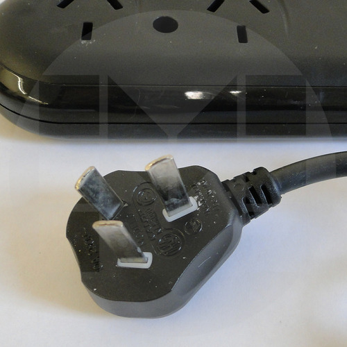 Imagen 6 de 10 de Zapatilla Prolongador Iram 6 Tomas 1,5 Mts Cable Negra Kalop